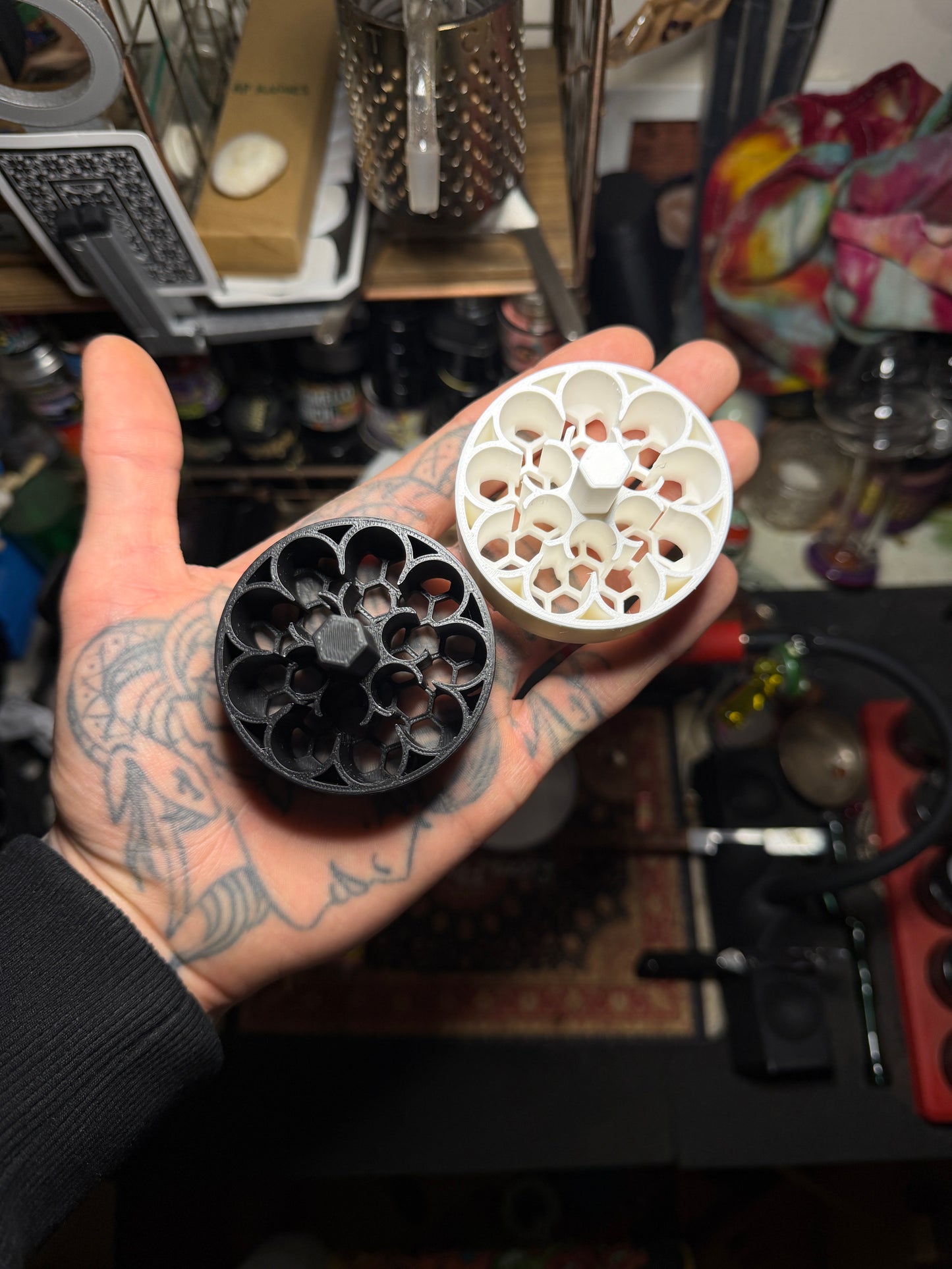Glass tip dunk station