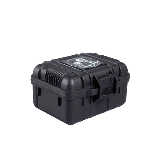 Plastic Peli Black Logo